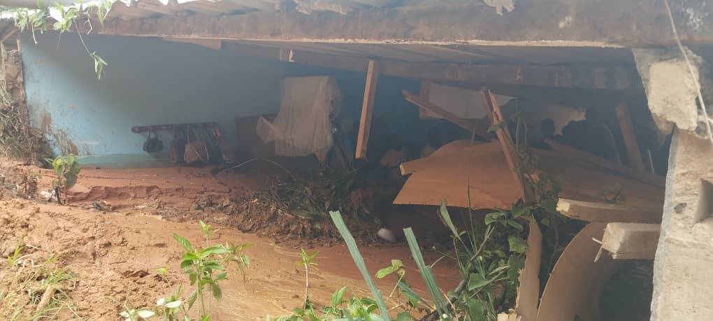 Un éboulement de terrain fait cinq morts à Mossikro